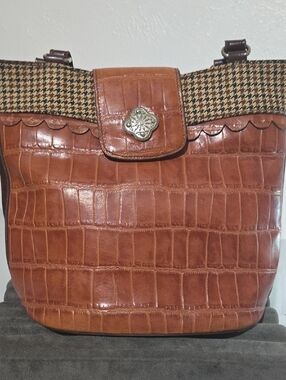 Croc-Embossed Tan Shoulder Bag with Houndstooth Trim
